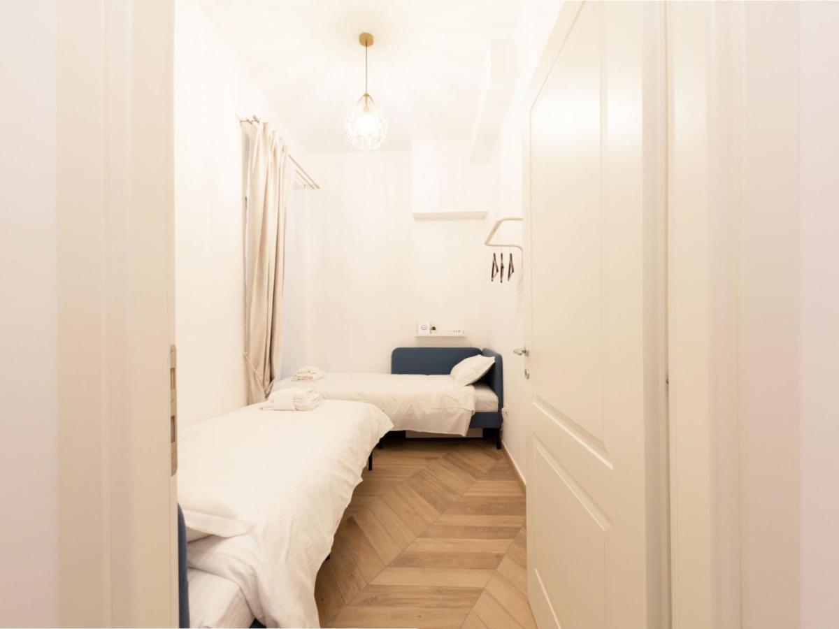 The Rent - Elegant Five-bedrooms Near Colosseo Apartamento Roma
