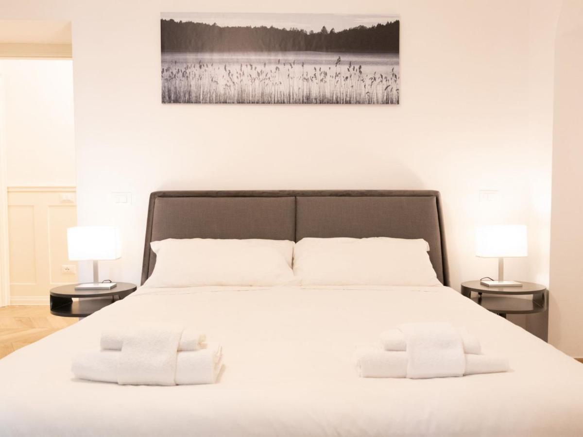 The Rent - Elegant Five-bedrooms Near Colosseo Apartamento *