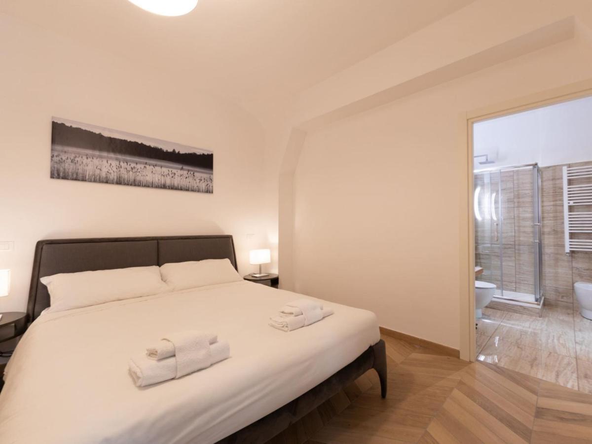 The Rent - Elegant Five-bedrooms Near Colosseo * Roma