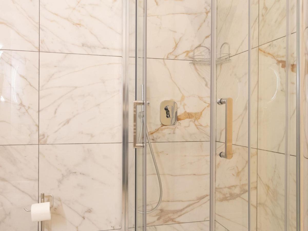 Appartamento The Rent - Elegant Five-bedrooms Near Colosseo *