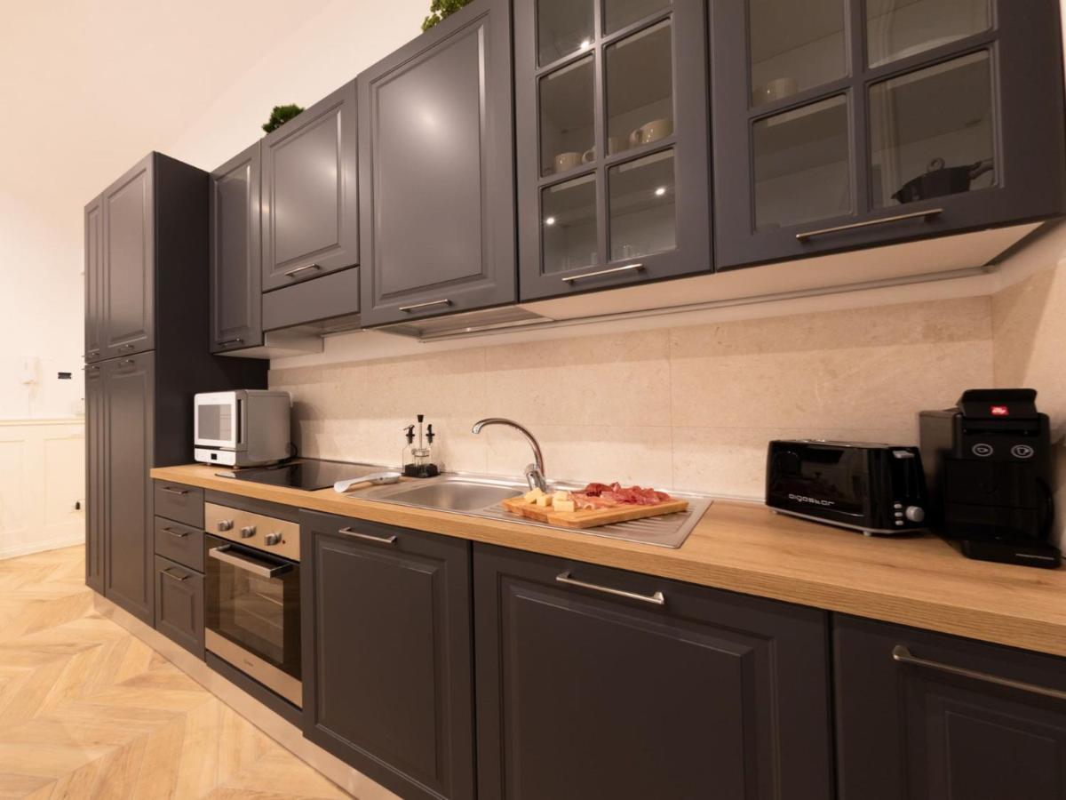 Appartamento The Rent - Elegant Five-bedrooms Near Colosseo